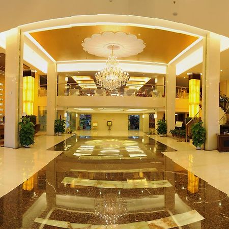 Golden Dragonball Hotel Гуйлинь Экстерьер фото