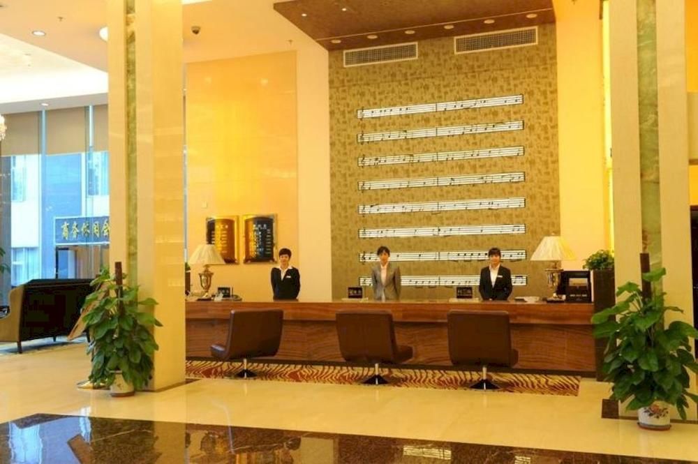 Golden Dragonball Hotel Гуйлинь Экстерьер фото