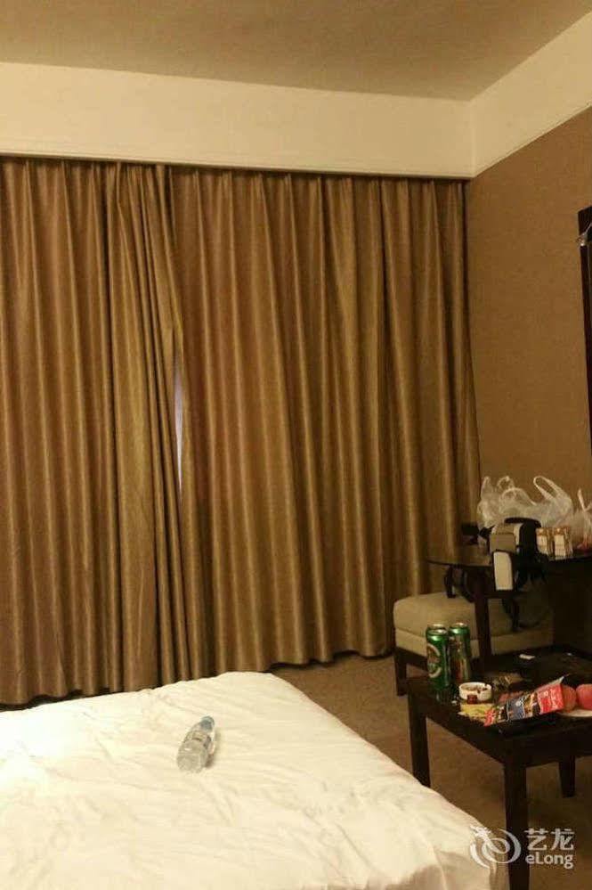 Golden Dragonball Hotel Гуйлинь Экстерьер фото