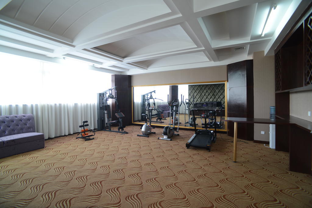 Golden Dragonball Hotel Гуйлинь Экстерьер фото